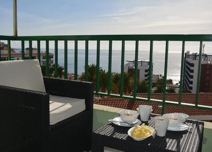 Penthouse Lomo Alto Apartment